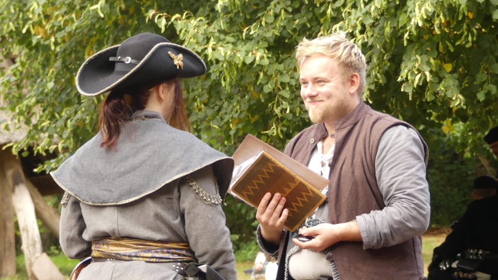 Lys und Vilk bei der Urteilsverkündung, noch lachen sie - © by Brea